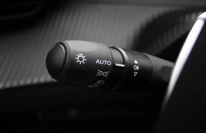 PEUGEOT_PEUGEOT_2008_2652064_16.jpg PEUGEOT_PEUGEOT_2008_2652064_16.jpg