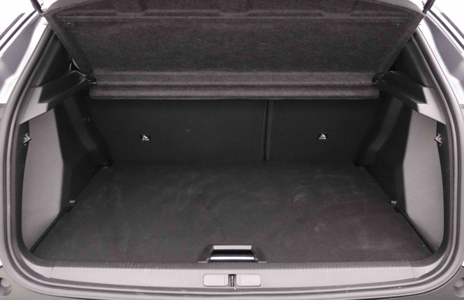 PEUGEOT_PEUGEOT_2008_2652078_5.jpg
