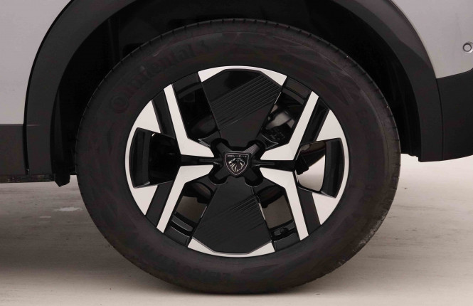PEUGEOT_PEUGEOT_2008_2652243_75.jpg