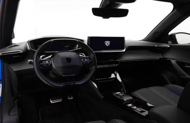 PEUGEOT_PEUGEOT_2008_2652747_7.jpg