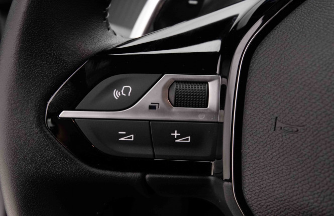 PEUGEOT_PEUGEOT_2008_2653085_18.jpg