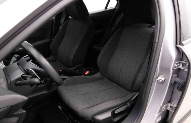 PEUGEOT_PEUGEOT_2008_2653089_6.jpg