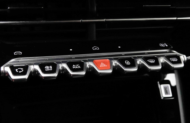 PEUGEOT_PEUGEOT_2008_2653090_13.jpg