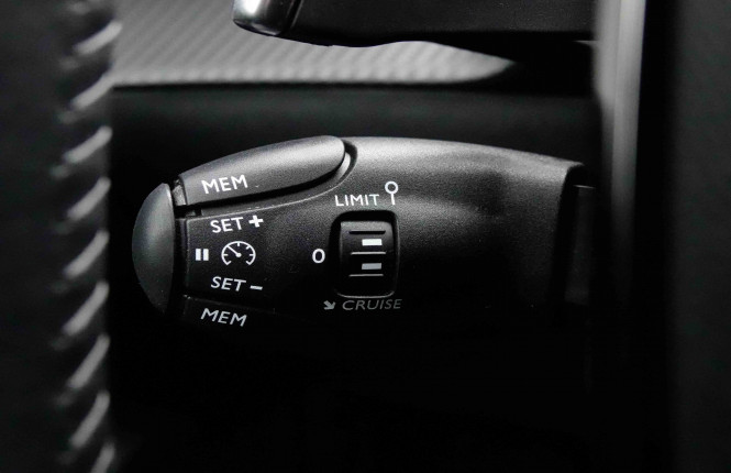 PEUGEOT_PEUGEOT_2008_2653090_17.jpg