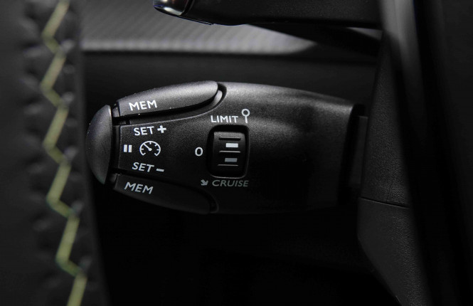 PEUGEOT_PEUGEOT_2008_2653218_18.jpg