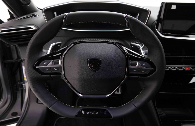 PEUGEOT_PEUGEOT_2008_2653218_8.jpg