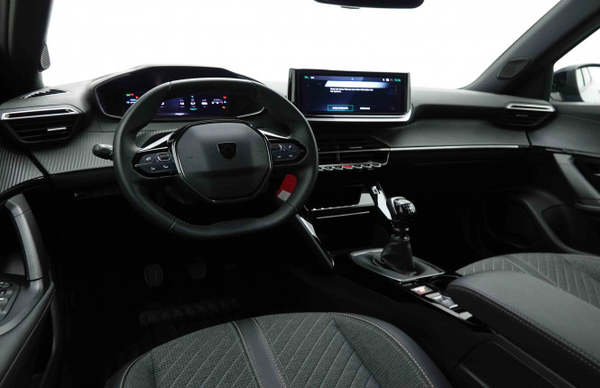 PEUGEOT_PEUGEOT_2008_2653231_7.jpg