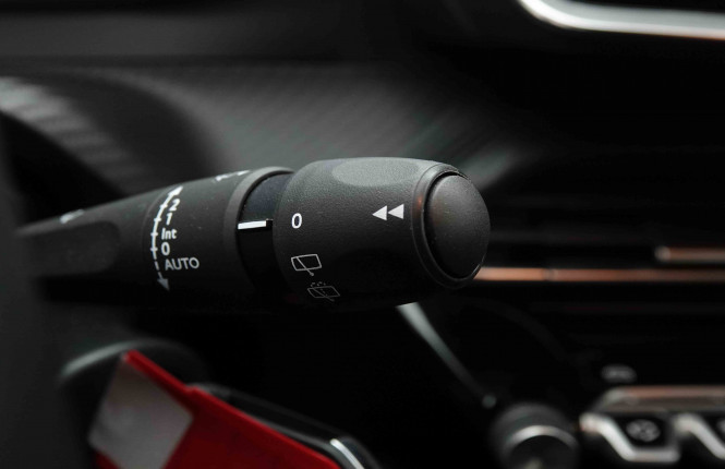 PEUGEOT_PEUGEOT_2008_2653276_15.jpg