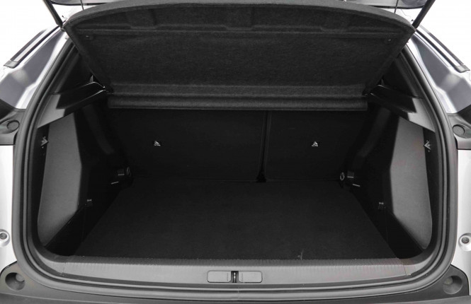 PEUGEOT_PEUGEOT_2008_2653276_5.jpg