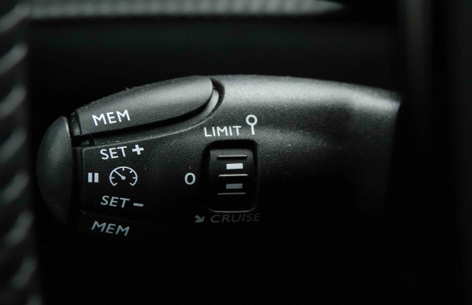 PEUGEOT_PEUGEOT_2008_2653335_17.jpg