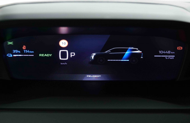 PEUGEOT_PEUGEOT_2008_2653337_14.jpg