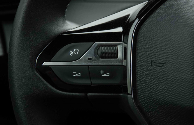 PEUGEOT_PEUGEOT_2008_2653456_19.jpg