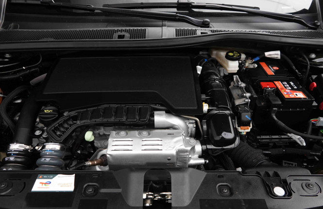 PEUGEOT_PEUGEOT_2008_2653456_23.jpg