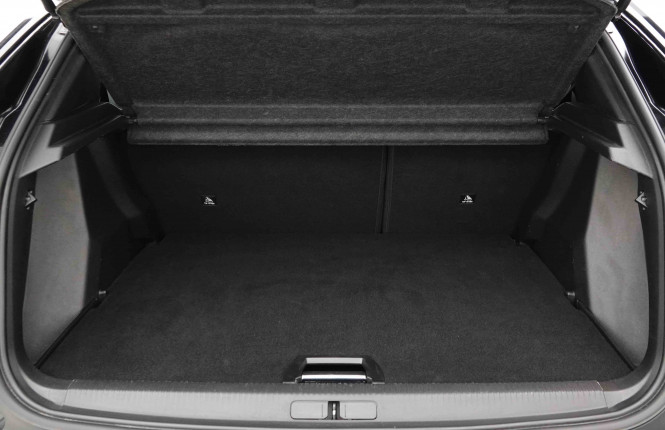 PEUGEOT_PEUGEOT_2008_2653456_5.jpg