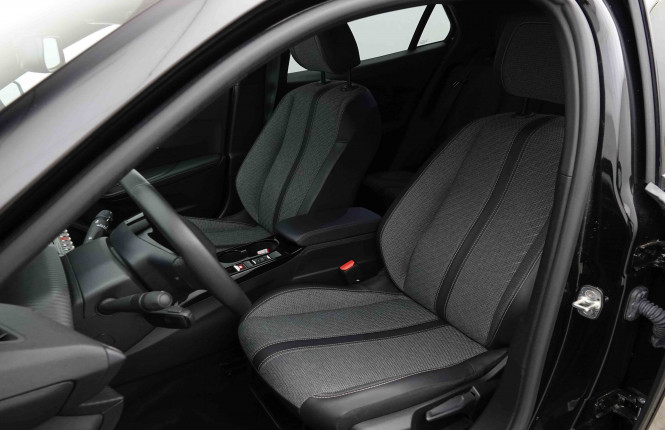 PEUGEOT_PEUGEOT_2008_2653456_6.jpg