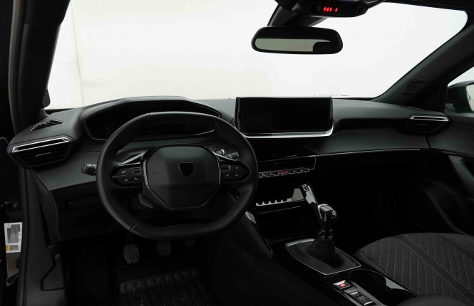 PEUGEOT_PEUGEOT_2008_2653456_7.jpg