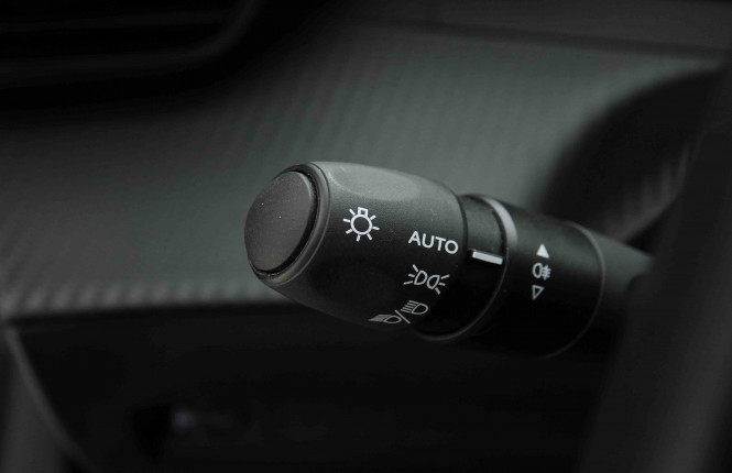 PEUGEOT_PEUGEOT_2008_2653458_16.jpg