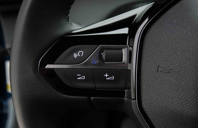 PEUGEOT_PEUGEOT_2008_2653458_19.jpg