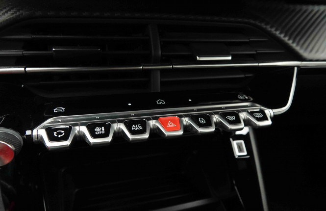 PEUGEOT_PEUGEOT_2008_2653819_12.jpg PEUGEOT_PEUGEOT_2008_2653819_12.jpg