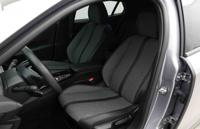 PEUGEOT_PEUGEOT_2008_2654227_6.jpg