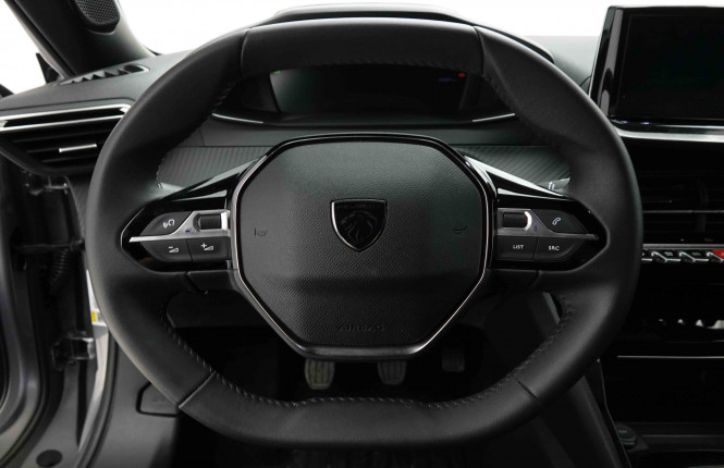 PEUGEOT_PEUGEOT_2008_2654227_8.jpg