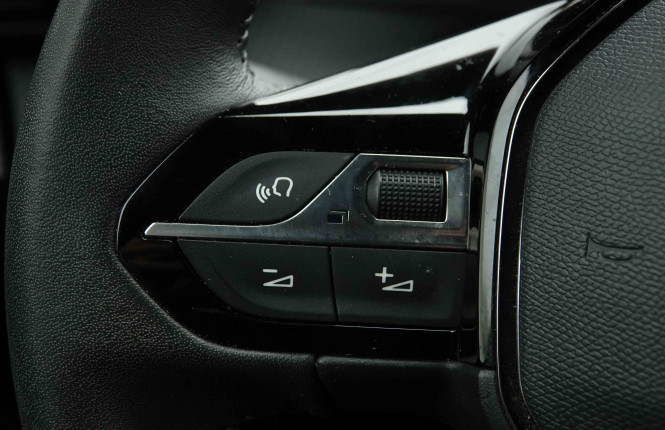 PEUGEOT_PEUGEOT_2008_2654342_18.jpg