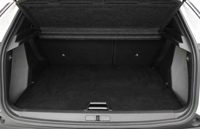 PEUGEOT_PEUGEOT_2008_2654342_5.jpg