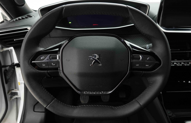 PEUGEOT_PEUGEOT_2008_2654342_8.jpg