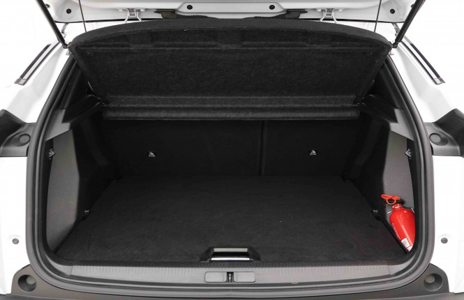 PEUGEOT_PEUGEOT_2008_2654727_60.jpg