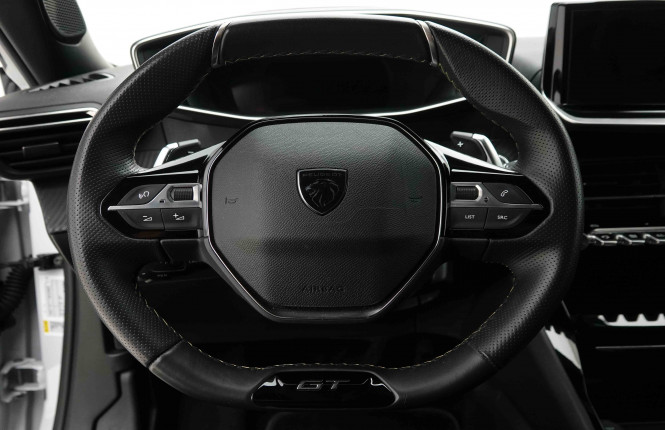 PEUGEOT_PEUGEOT_2008_2654727_63.jpg