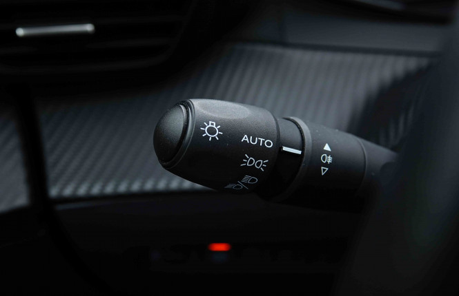 PEUGEOT_PEUGEOT_2008_2655200_16.jpg