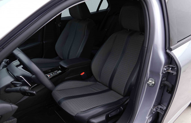 PEUGEOT_PEUGEOT_2008_2655200_6.jpg