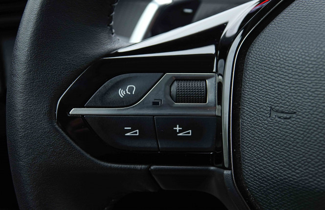PEUGEOT_PEUGEOT_2008_2655275_19.jpg