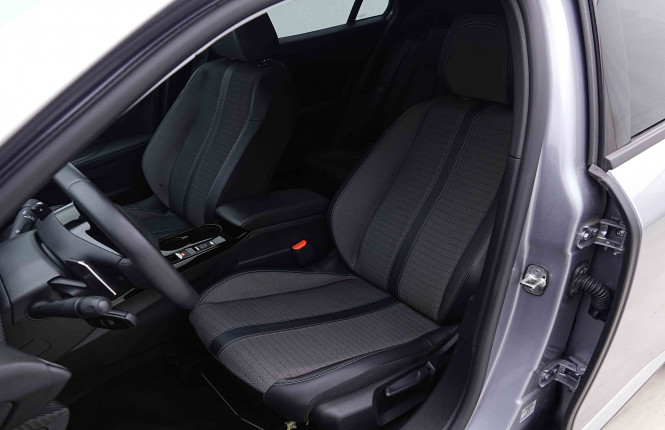 PEUGEOT_PEUGEOT_2008_2655275_6.jpg