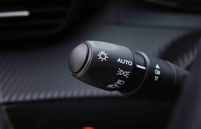 PEUGEOT_PEUGEOT_2008_2655345_15.jpg