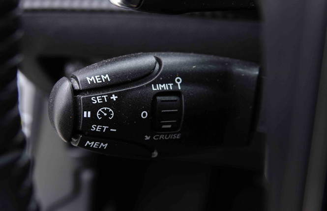 PEUGEOT_PEUGEOT_2008_2655345_17.jpg