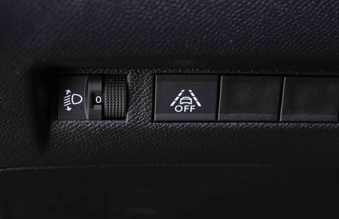 PEUGEOT_PEUGEOT_2008_2655345_20.jpg