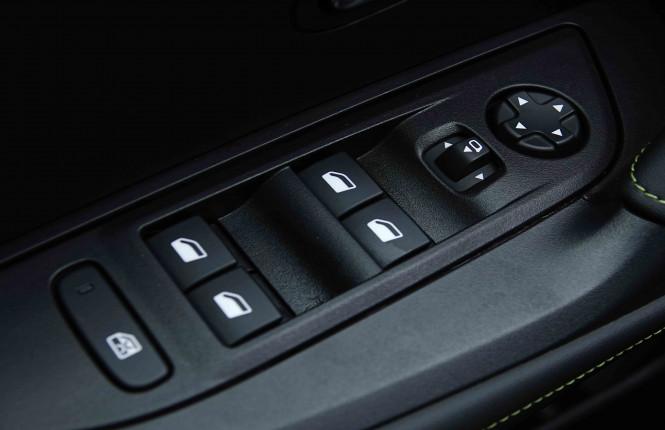 PEUGEOT_PEUGEOT_2008_2655414_20.jpg