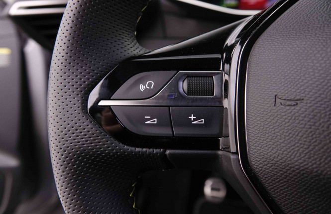 PEUGEOT_PEUGEOT_208_2546926_17.jpg