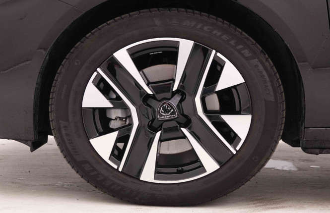 PEUGEOT_PEUGEOT_208_2548515_19.jpg