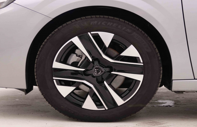 PEUGEOT_PEUGEOT_208_2548521_21.jpg