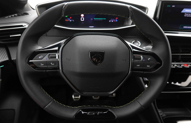 PEUGEOT_PEUGEOT_208_2548827_8.jpg