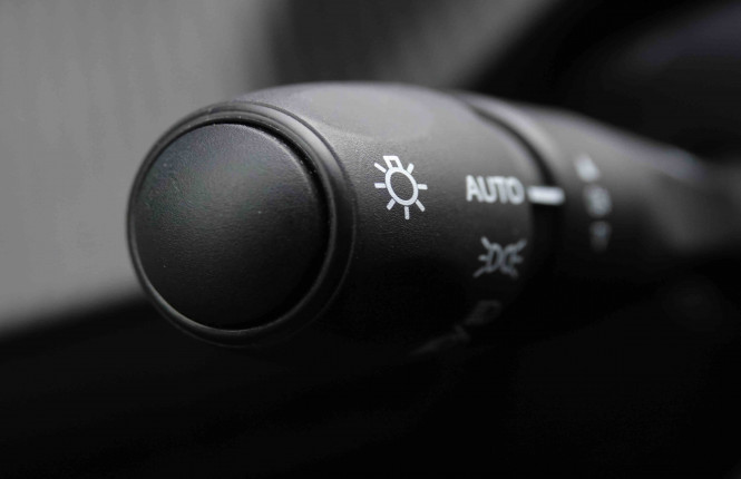 PEUGEOT_PEUGEOT_208_2549734_16.jpg