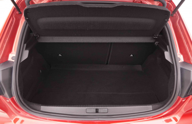 PEUGEOT_PEUGEOT_208_2549735_5.jpg