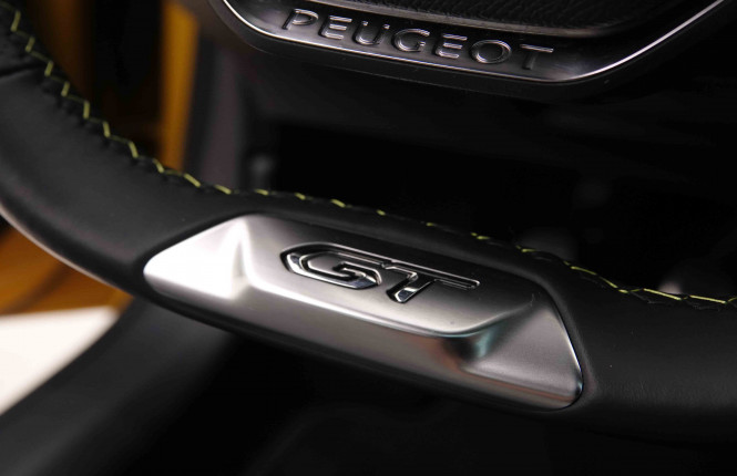 PEUGEOT_PEUGEOT_208_2550139_21.jpg
