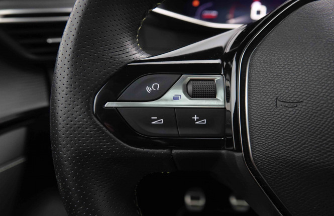 PEUGEOT_PEUGEOT_208_2550140_19.jpg