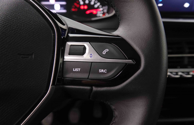 PEUGEOT_PEUGEOT_208_2550354_19.jpg PEUGEOT_PEUGEOT_208_2550354_19.jpg