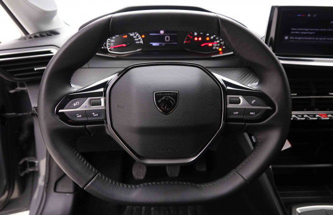 PEUGEOT_PEUGEOT_208_2550359_8.jpg PEUGEOT_PEUGEOT_208_2550359_8.jpg