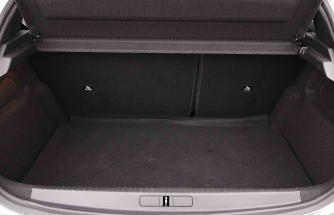 PEUGEOT_PEUGEOT_208_2550368_5.jpg PEUGEOT_PEUGEOT_208_2550368_5.jpg
