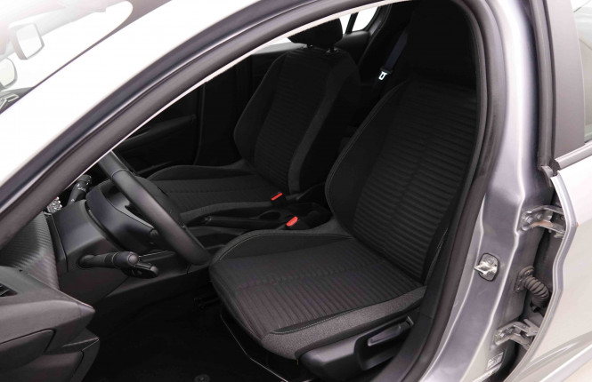 PEUGEOT_PEUGEOT_208_2550368_6.jpg PEUGEOT_PEUGEOT_208_2550368_6.jpg